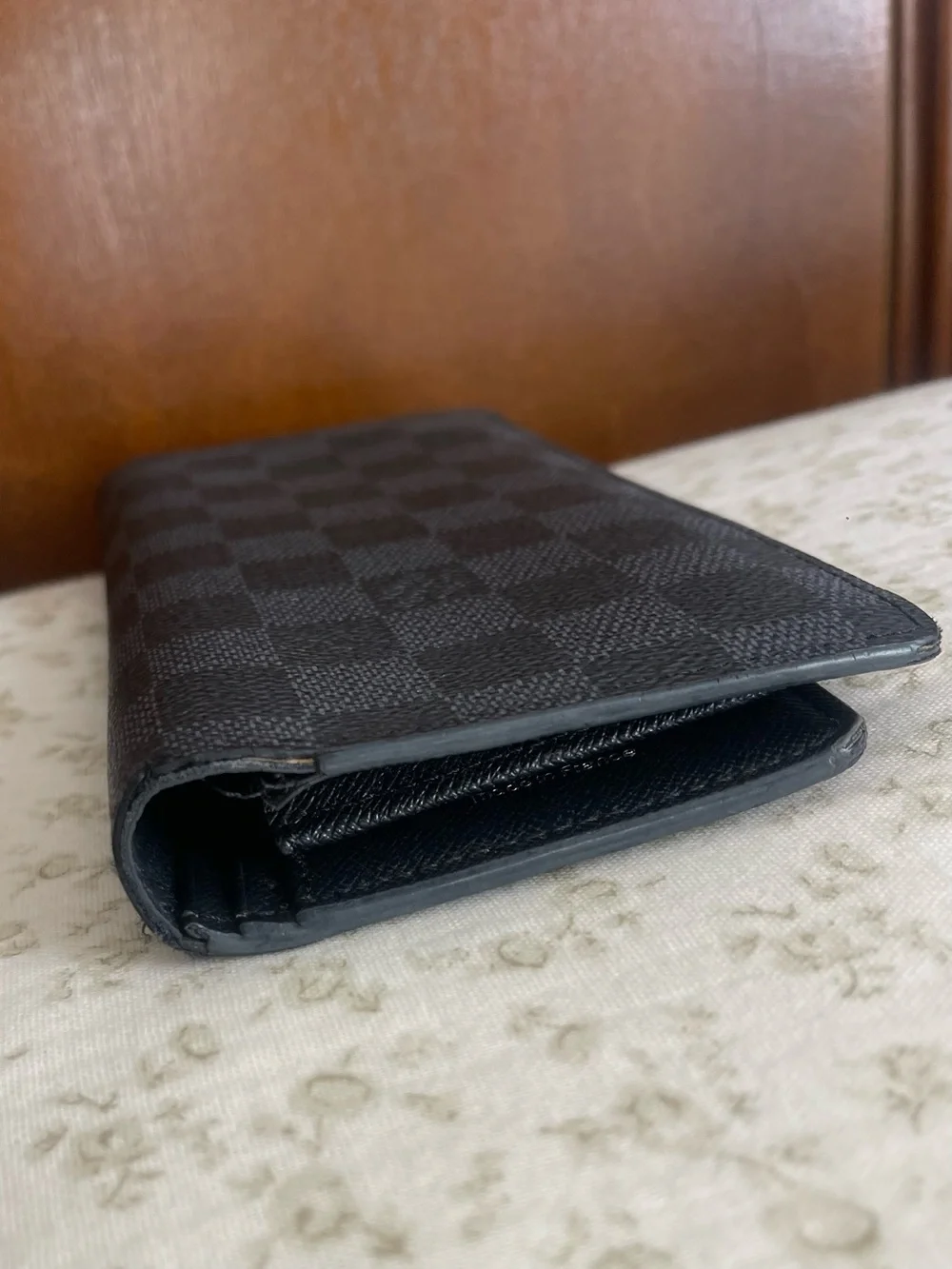 LOUIS VUITTON Damier Graphite Brazza Wallet
